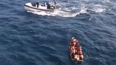 12 crew members were rescued from a sunken ship in a joint operation between the Indian coast guard and Pakistan's maritime agency (@RT_India_News) 12 crew members were rescued from a sunken ship in a joint operation between the Indian coast guard and Pakistan's maritime agency (@RT_India_News)
