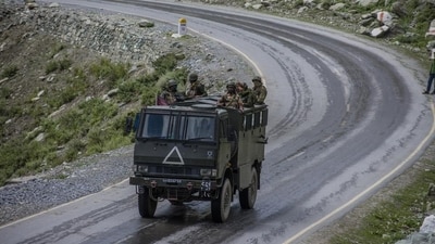 Indian army convoy carrying reinforcements and supplies towards Leh. (Getty Images) Indian army convoy carrying reinforcements and supplies towards Leh. (Getty Images)
