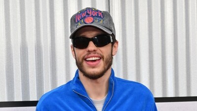 Pete Davidson highlighted the low pay per episode for the cast members of Saturday Night Live.
(Photo by ANGELA WEISS / AFP) (AFP) Pete Davidson highlighted the low pay per episode for the cast members of Saturday Night Live.
(Photo by ANGELA WEISS / AFP) (AFP)