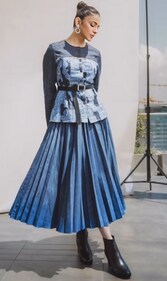 Rakul Preet Singh chose a denim midi skirt with voluminous pleats (Photo: Instagram) Rakul Preet Singh chose a denim midi skirt with voluminous pleats (Photo: Instagram)