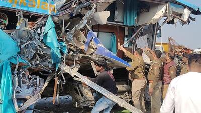 8 people lost their lives and around 40 were injured after a double-decker sleeper bus crashed into a water tanker on the Agra-Lucknow Expressway (HT Photo) 8 people lost their lives and around 40 were injured after a double-decker sleeper bus crashed into a water tanker on the Agra-Lucknow Expressway (HT Photo)