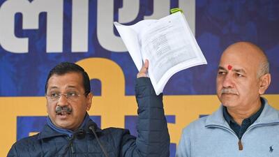 AAP convener Arvind Kejriwal addresses a press conference with Manish Sisodia in New Delhi on Friday. (Ajay Aggarwal/HT Photo) AAP convener Arvind Kejriwal addresses a press conference with Manish Sisodia in New Delhi on Friday. (Ajay Aggarwal/HT Photo)