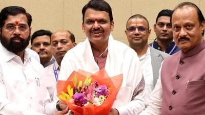 CM Devendra Fadnavis with his two deputies held the first cabinet meeting at the Mantralaya on Thursday. (HT) CM Devendra Fadnavis with his two deputies held the first cabinet meeting at the Mantralaya on Thursday. (HT)
