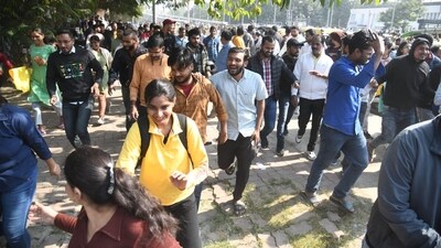 Students protesting outside BPSC office in Patna. (Santosh Kumar ) Students protesting outside BPSC office in Patna. (Santosh Kumar )
