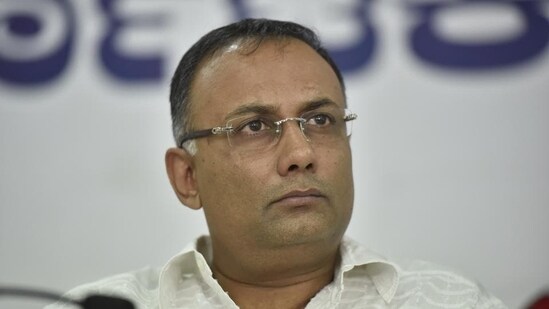 Karnataka Health and family welfare minister Dinesh Gundu Rao.