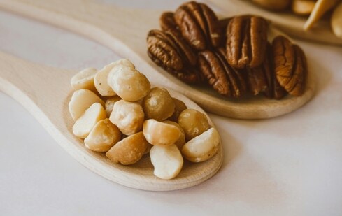 “One of the only nuts that offers omega-3 and omega-6 fatty acids and Omega 7 fatty acids is Macadamia," said Nutritionist Nmami Agarwal. (Pexels)