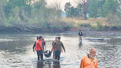 Two drown in Raigad’s Kundalika River; search underway for two missing Two drown in Raigad’s Kundalika River; search underway for two missing