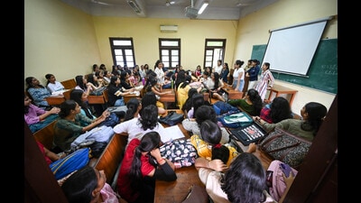 New Delhi, India - August 29, 2024: Students at Miranda House as the new session begins from today at North Campus in New Delhi, India, on Thursday, August 29, 2024. (Photo by Sanchit Khanna/ Hindustan Times) (Hindustan Times) New Delhi, India - August 29, 2024: Students at Miranda House as the new session begins from today at North Campus in New Delhi, India, on Thursday, August 29, 2024. (Photo by Sanchit Khanna/ Hindustan Times) (Hindustan Times)