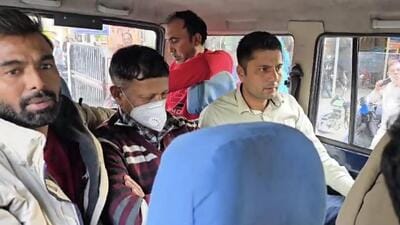 The ACU team nabbed Rajput from a booth near UP-Gate and took him to Kaushambi police station where a first information report was lodged by the officials against him under different provisions of the Prevention of Corruption Act. (HT Photos) The ACU team nabbed Rajput from a booth near UP-Gate and took him to Kaushambi police station where a first information report was lodged by the officials against him under different provisions of the Prevention of Corruption Act. (HT Photos)