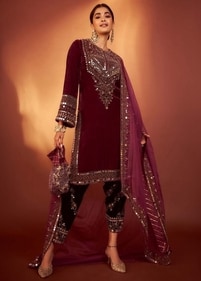 Pooja Hegde dons a silk shaneel velvet salwar suit (Photo: Instagram) Pooja Hegde dons a silk shaneel velvet salwar suit (Photo: Instagram)