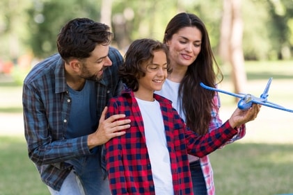 Building a respectful connection between parents and teenagers involves effective communication and trust. (Freepik) Building a respectful connection between parents and teenagers involves effective communication and trust. (Freepik)