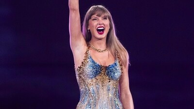Taylor Swift expresses gratitude to fans as her Eras Tour approaches its final show on December 8.
(AP Photo/Lindsey Wasson) (AP) Taylor Swift expresses gratitude to fans as her Eras Tour approaches its final show on December 8.
(AP Photo/Lindsey Wasson) (AP)
