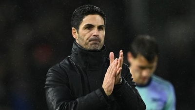 Arsenal's Spanish manager Mikel Arteta applauds fans after the English Premier League football match between Fulham and Arsenal at Craven Cottage in London on December 8 (AFP) Arsenal's Spanish manager Mikel Arteta applauds fans after the English Premier League football match between Fulham and Arsenal at Craven Cottage in London on December 8 (AFP)