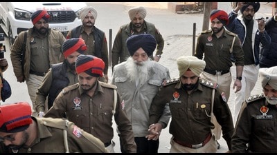 Former militant Narain Singh Chaura who made attempt to assassinate former Deputy CM and SAD leader Sukhbir Singh Badal at the entrance of Golden Temple on Wednesday, being produced by Punjab Police in the local court in Amritsar on Sunday. (Sameer Sehgal/Hindustan Times) Former militant Narain Singh Chaura who made attempt to assassinate former Deputy CM and SAD leader Sukhbir Singh Badal at the entrance of Golden Temple on Wednesday, being produced by Punjab Police in the local court in Amritsar on Sunday. (Sameer Sehgal/Hindustan Times)
