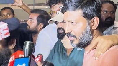 Manchu Manoj was seen leaving the hospital with a brace around his neck. (Gulte) Manchu Manoj was seen leaving the hospital with a brace around his neck. (Gulte)