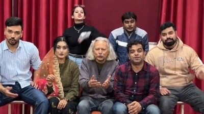 Actors of the play Surya Ki Antim Kiran Se Surya Ki Pehli Kiran Tak in Lucknow Actors of the play Surya Ki Antim Kiran Se Surya Ki Pehli Kiran Tak in Lucknow