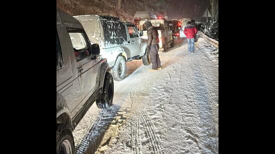 Light rain and snowfall are likely at isolated places over the mid and high hills on Tuesday. (HT Photo)