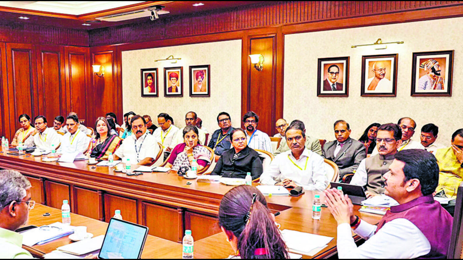Fadnavis rolls out 100-day transformation plan for state | Latest News India