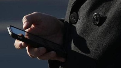 Bengaluru Police recently busted an inter-state mobile robbery gang. More than 15 people are said to be part of a gang, where majority of the suspects are from Kerala. Bengaluru Police recently busted an inter-state mobile robbery gang. More than 15 people are said to be part of a gang, where majority of the suspects are from Kerala.