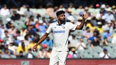 India's Mohammed Siraj prepares to bowl on the second day of the second Test. (Photo by Michael ERREY / AFP) (AFP) India's Mohammed Siraj prepares to bowl on the second day of the second Test. (Photo by Michael ERREY / AFP) (AFP)
