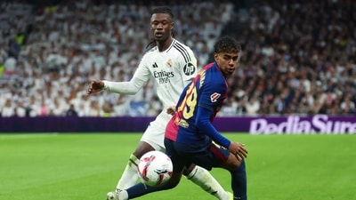 Barcelona's Spanish forward #19 Lamine Yamal and Real Madrid's French midfielder #06 Eduardo Camavinga. (AFP) Barcelona's Spanish forward #19 Lamine Yamal and Real Madrid's French midfielder #06 Eduardo Camavinga. (AFP)