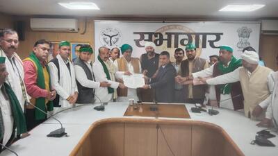 Urging the administration and the government to halt arrests, the Samyukt Kisan Morcha stressed that farmers’ protests in Gautam Budh Nagar should not be linked to other national movements but as region specific issues. (HT Photo) Urging the administration and the government to halt arrests, the Samyukt Kisan Morcha stressed that farmers’ protests in Gautam Budh Nagar should not be linked to other national movements but as region specific issues. (HT Photo)