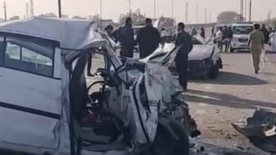 Seven people, including five college students, died in a road accident in Gujarat's Junagadh. Seven people, including five college students, died in a road accident in Gujarat's Junagadh.