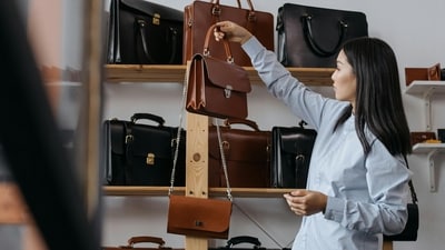 Myntra End Of Reason Sale: Stylish handbags for every occasion and need (Pexels) Myntra End Of Reason Sale: Stylish handbags for every occasion and need (Pexels)