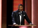Jamie Foxx emphasized the importance of his sister's quick action, and after recovery, he joyfully returned to the stage, expressing gratitude to fans and family. REUTERS/Mario Anzuoni