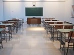 In Japan, a company offered tourists a "one-day student" experience, immersing them in school life.
In Japan, a company offered tourists a "one-day student" experience, immersing them in school life.