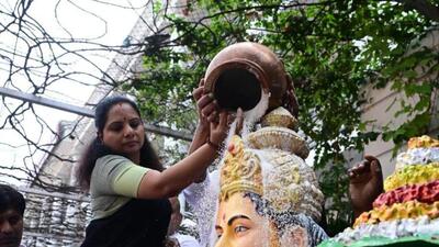 Responding to a call given by BRS working president KT Rama Rao on Monday, the BRS activists took to “ksheerabhisekham” (milk bath) of the existing Telangana Thalli statues in different parts of the state (HT) Responding to a call given by BRS working president KT Rama Rao on Monday, the BRS activists took to “ksheerabhisekham” (milk bath) of the existing Telangana Thalli statues in different parts of the state (HT)
