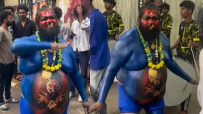 Man in Gangamma Thalli avatar with Pushpa 2 look danced in Kerala, going viral online. (Instagram/mukeshmohan2255) Man in Gangamma Thalli avatar with Pushpa 2 look danced in Kerala, going viral online. (Instagram/mukeshmohan2255)