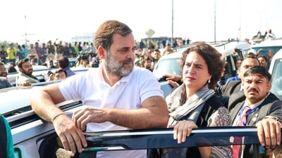 Leader of Opposition in the Lok Sabha Rahul Gandhi and Congress MP Priyanka Gandhi Vadra after they were stopped at the Ghazipur border on their way to visit violence-hit Sambhal, in Ghaziabad, Wednesday, Dec. 4, 2024. (PTI)