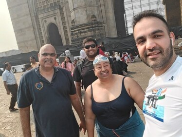 Meenakshi Pahuja with her team at the Gateway of India