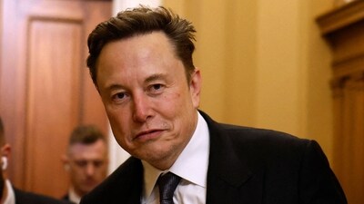 Elon Musk, CEO of SpaceX and Tesla, has become the first person in history to have a net worth of $400 billion (Getty Images via AFP) Elon Musk, CEO of SpaceX and Tesla, has become the first person in history to have a net worth of $400 billion (Getty Images via AFP)