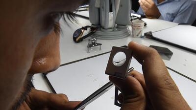 The downturn is reflected in the statistics of the Gems and Jewellery Exports Promotion Council of India (GJEPC) (Vijayanand Gupta/HT FILE Photo)
