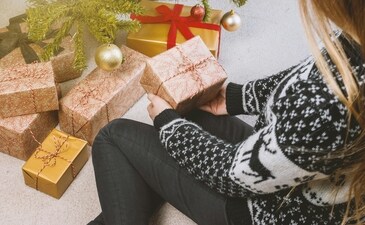 Fun and fabulous Christmas gifts for women (Pexels) Fun and fabulous Christmas gifts for women (Pexels)