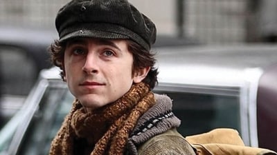 A Complete Unknown first reviews: Timothee Chalamet plays a young Bob Dylan.