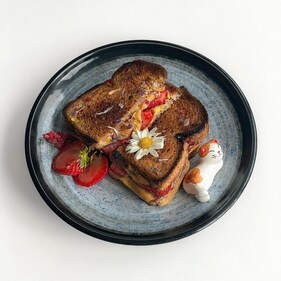 Grilled cheese sandwich with featuring strawberries (instagram) Grilled cheese sandwich with featuring strawberries (instagram)