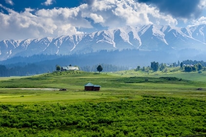 Gulmarg, Kashmir. (Source: Adobe Stock)