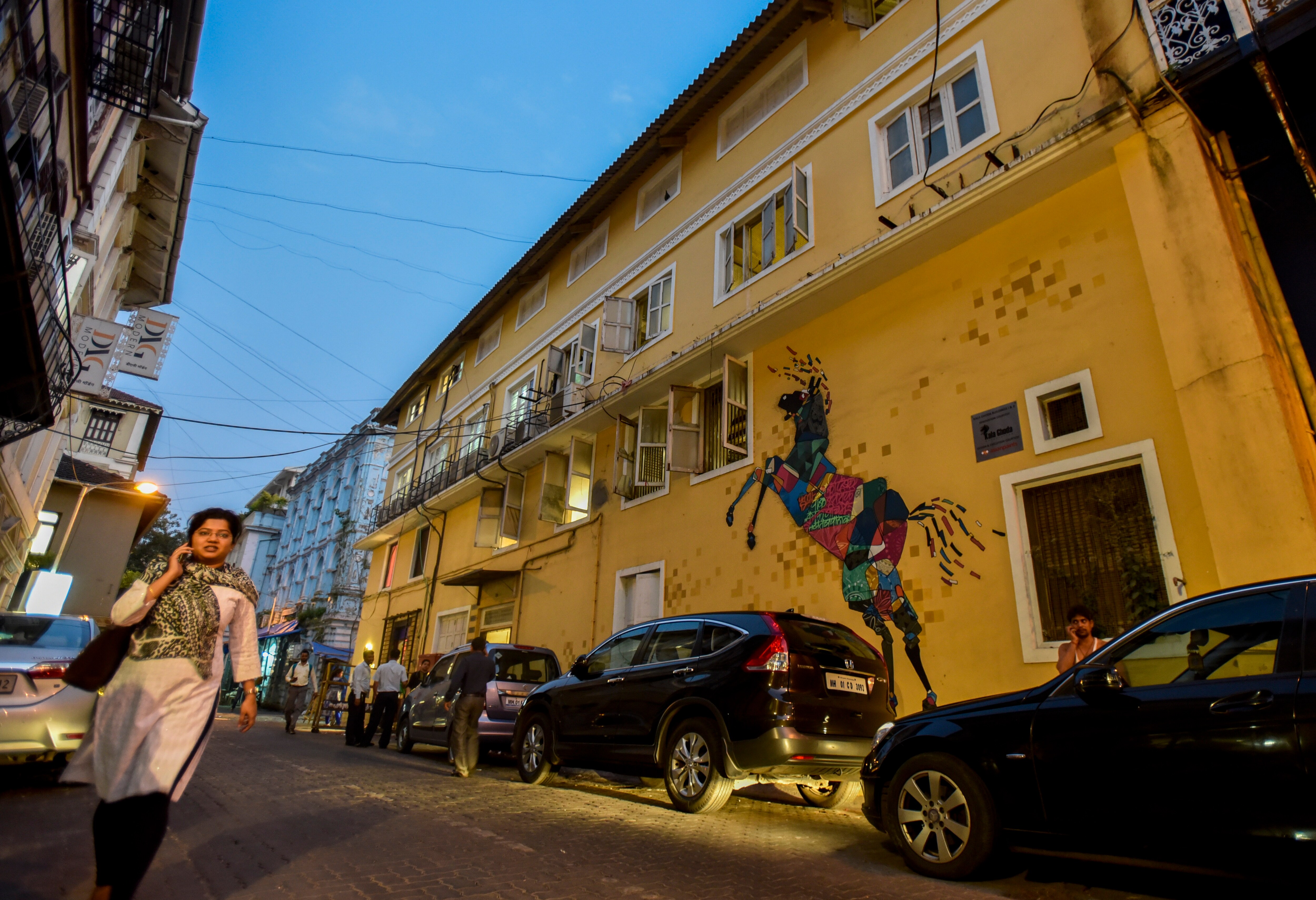 “A lot of Kala Ghoda is very upscale now. Most of the dives have glammed up, and some have become family friendly. To find the old-style ones you have to go deep inside Fort, whose walls are adorned with at least four pretty murals of horses rearing up on their hind legs.” (Kunal Patil/Hindustan Times) “A lot of Kala Ghoda is very upscale now. Most of the dives have glammed up, and some have become family friendly. To find the old-style ones you have to go deep inside Fort, whose walls are adorned with at least four pretty murals of horses rearing up on their hind legs.” (Kunal Patil/Hindustan Times)