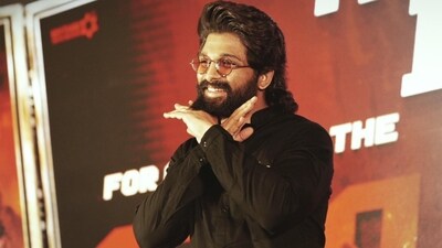 Allu Arjun did his famous 'jhukega nahi' gesture from Pushpa 2: The Rule while talking about India. Allu Arjun did his famous 'jhukega nahi' gesture from Pushpa 2: The Rule while talking about India.