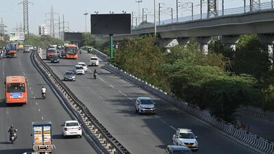 New Delhi, India - June 8, 2023: View of Sarita Vihar flyover near Apollo Hospital, in New Delhi, India, on Thursday, June 8, 2023. (Photo by Vipin Kumar/ Hindustan Times) (To Go with Snehil Sinha's story) (HT Archive) New Delhi, India - June 8, 2023: View of Sarita Vihar flyover near Apollo Hospital, in New Delhi, India, on Thursday, June 8, 2023. (Photo by Vipin Kumar/ Hindustan Times) (To Go with Snehil Sinha's story) (HT Archive)