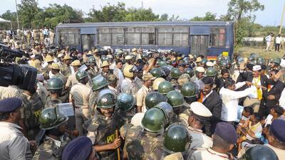 The protests by the Panchamasali Lingayat community on Tuesday turned violent as the demonstrators attempted to enter the assembly premises. (PTI) The protests by the Panchamasali Lingayat community on Tuesday turned violent as the demonstrators attempted to enter the assembly premises. (PTI)
