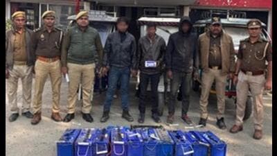 The three thieves in police net. (Sourced)