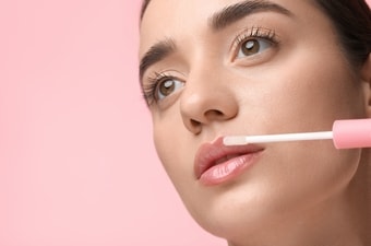 With over 30 million views on Instagram, fueled by trending ASMR videos of its smooth application, lip oil has got the attention of beauty enthusiasts. With over 30 million views on Instagram, fueled by trending ASMR videos of its smooth application, lip oil has got the attention of beauty enthusiasts.