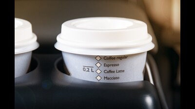 A study conducted by IIT Kharagpur revealed that consuming just three cups of tea or coffee daily from paper cups can result in swallowing approximately 75,000 microplastic particles. (REPRESENTATIVE PIC)