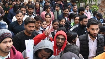Aspirants coming out of the Dav High School in Danapur Patna, after taking the BPSC 70th Prelims Exam, (Santosh Kumar) Aspirants coming out of the Dav High School in Danapur Patna, after taking the BPSC 70th Prelims Exam, (Santosh Kumar)