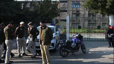 Police outside Cambridge School in Srinivaspuri in New Delhi on Friday. (Vipin Kumar/HT Photo) Police outside Cambridge School in Srinivaspuri in New Delhi on Friday. (Vipin Kumar/HT Photo)