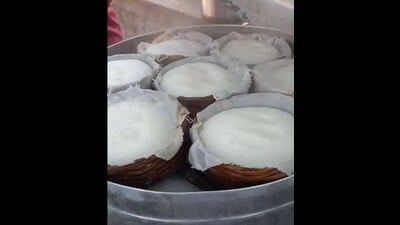 The chiblu idlis are steamed and served hot and fresh, with a red chutney. The chutney is khara (hot), reminiscent of Ajji hotel, not too far away from this place. (HT PHOTO) The chiblu idlis are steamed and served hot and fresh, with a red chutney. The chutney is khara (hot), reminiscent of Ajji hotel, not too far away from this place. (HT PHOTO)